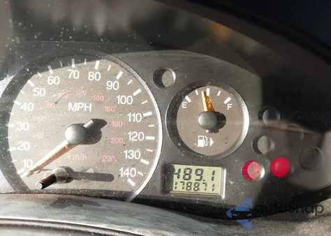 2002 Ford Focus Lx из США, поврежденный, VIN 1FAFP33P22W203784